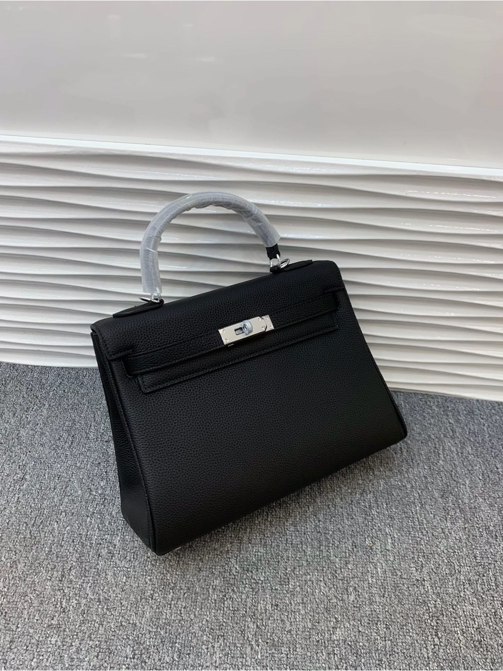 Classic Black Leather Top-Handle Shoulder Bag